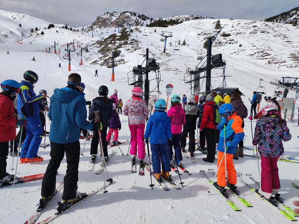 Imagen Arranca la campaña de esquí escolar de los centros educativos del Bajo/Baix Cinca