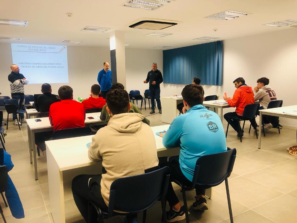 Imagen Curso de formación de árbitros de fútbol sala en el Bajo/Baix Cinca
