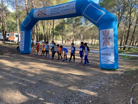 Imagen Más de 150 participantes se dan cita en el XXV Cross del Bajo/Baix Cinca...