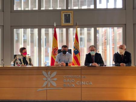 Imagen Firma del Convenio entre la Comarca y la AECC para enmarcar las...