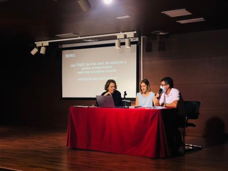Imagen Presentación de la nueva ley de residuos a los alcaldes de la comarca